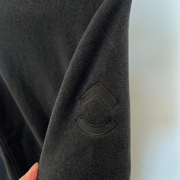 Never Worn North Face Fleece Jacket - Picture 3 of 3